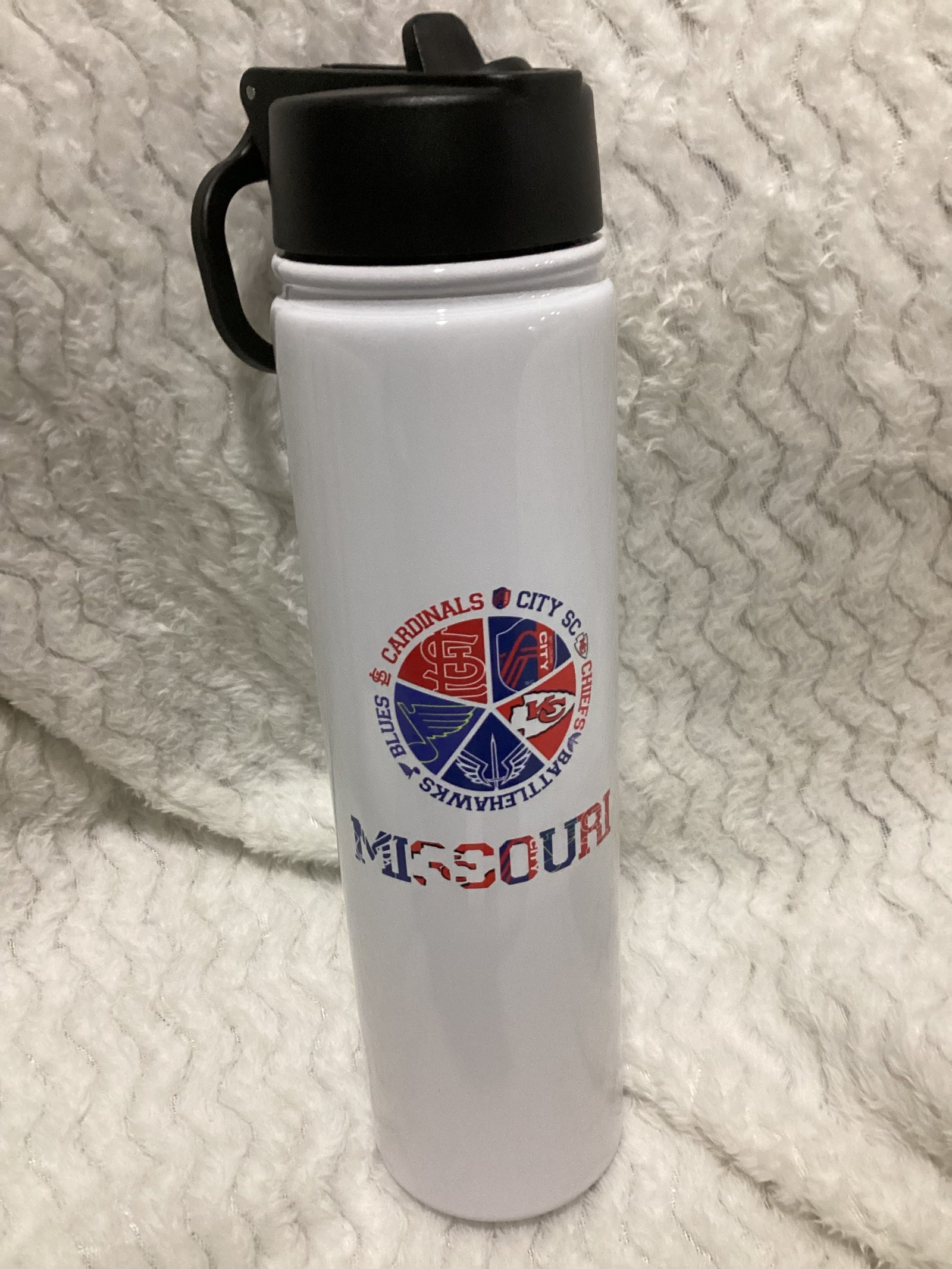 MO Teams 25 oz water bottle