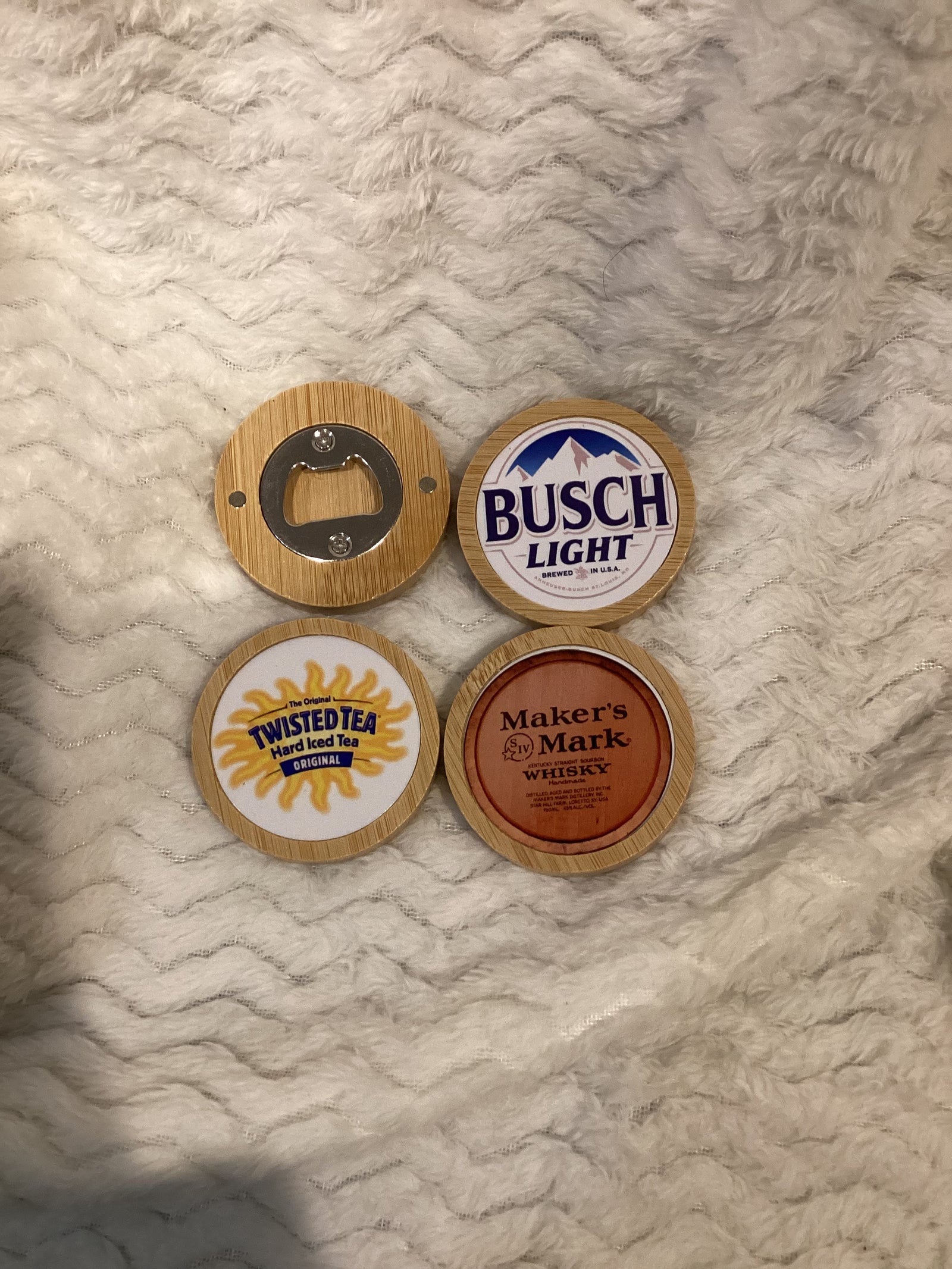 Magnet bottle opener